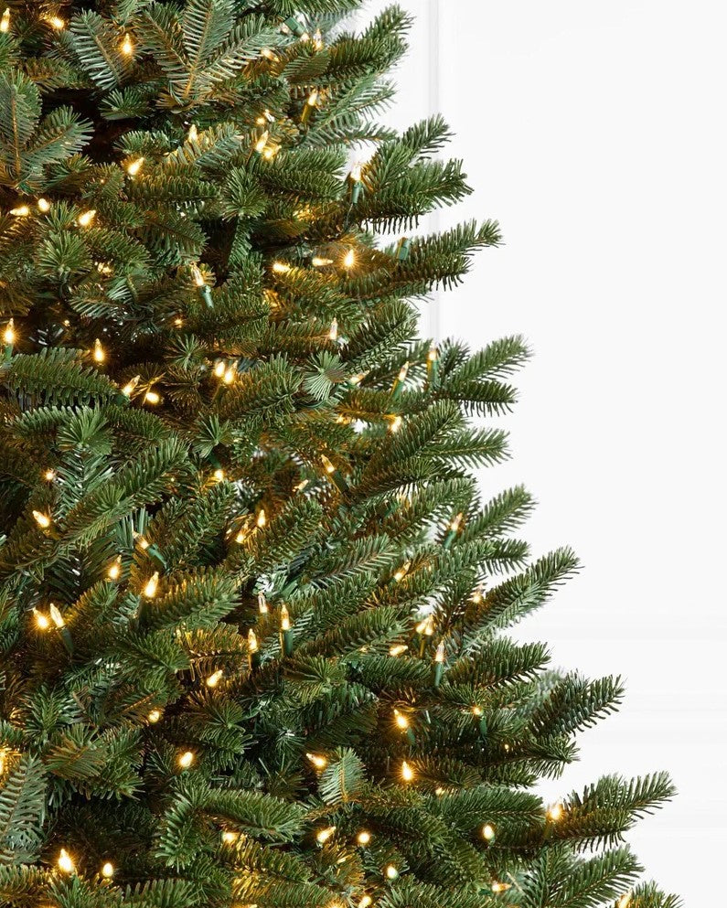 Árvore de Natal Verde Premium com Rodinhas e Micro LEDs Embutidos